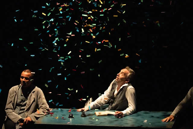 Un petit pas de trop [création]